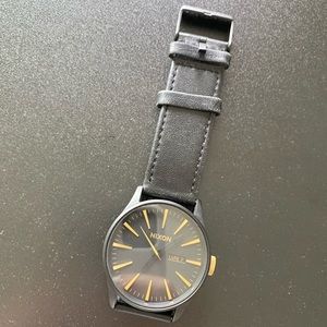 Black Leather Nixon Men’s Watch